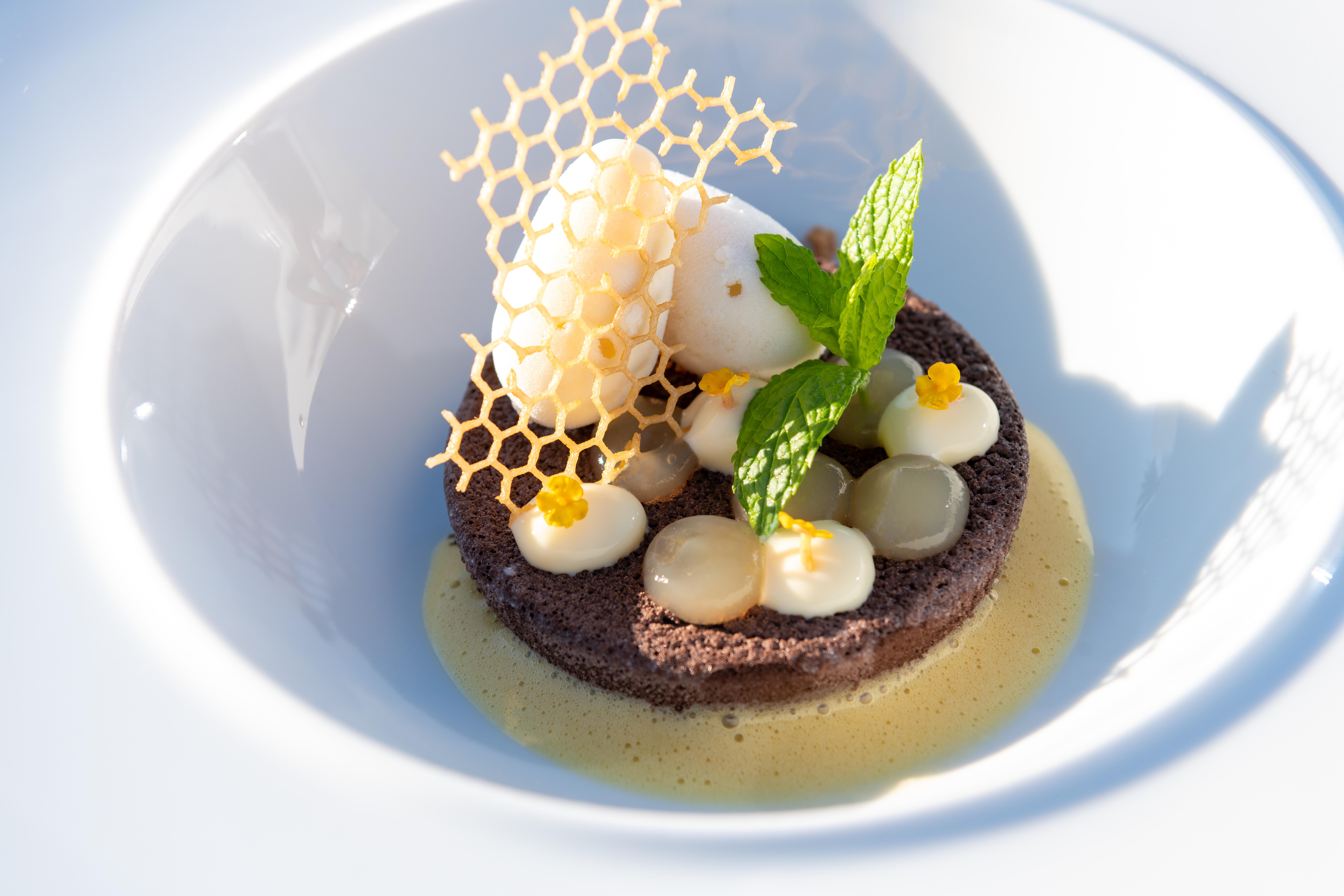 Minos Imperial Luxury Beach Resort & Spa Milatos Dış mekan fotoğraf A dessert
