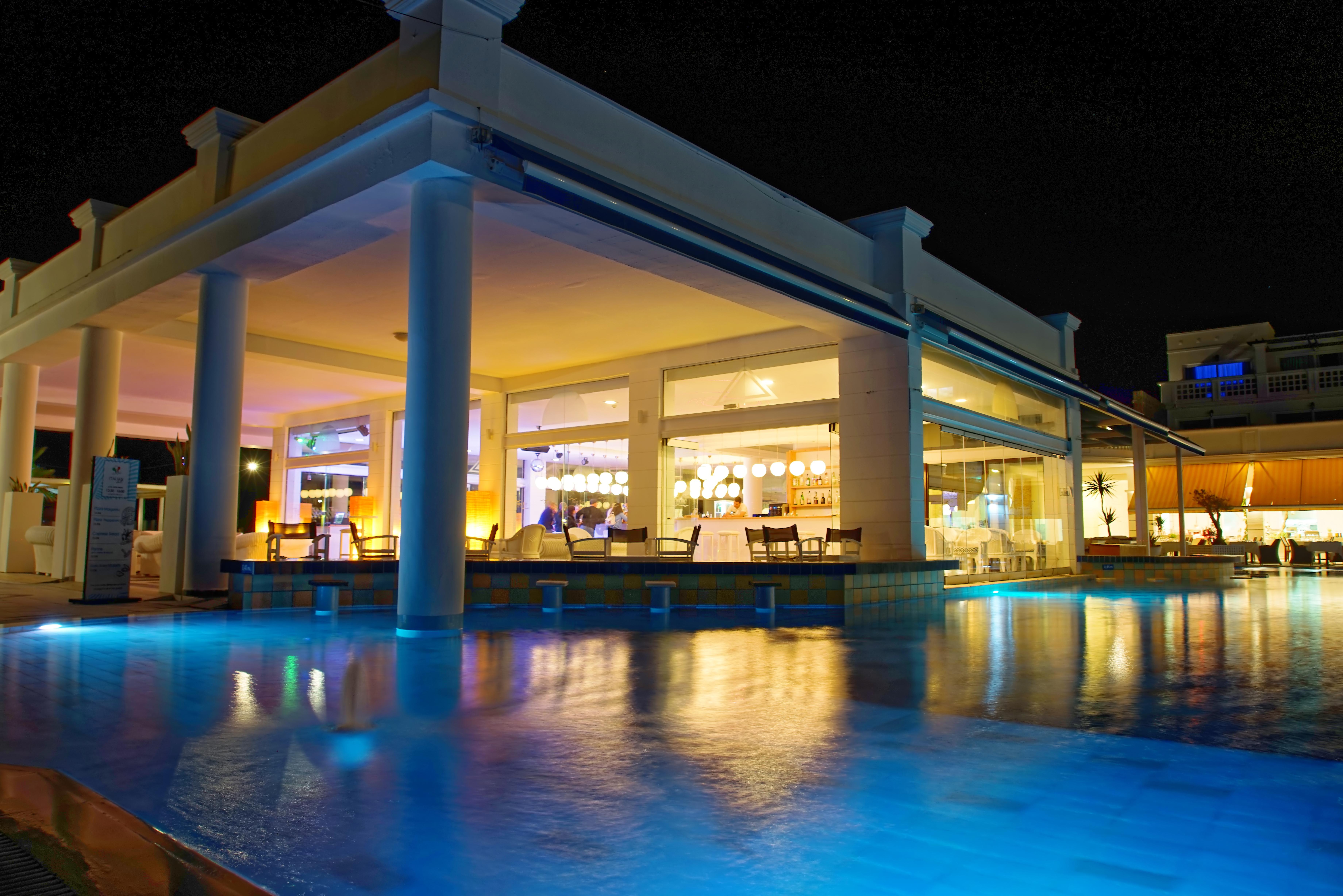 Minos Imperial Luxury Beach Resort & Spa Milatos Dış mekan fotoğraf The pool at the Royal
